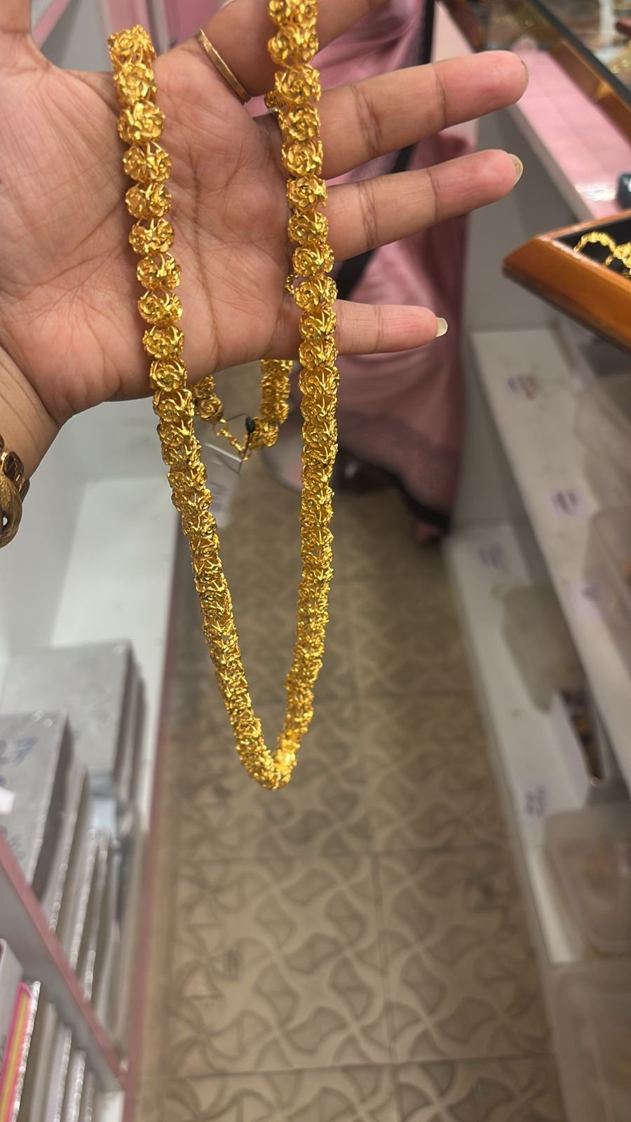 Classic Floral Chain
